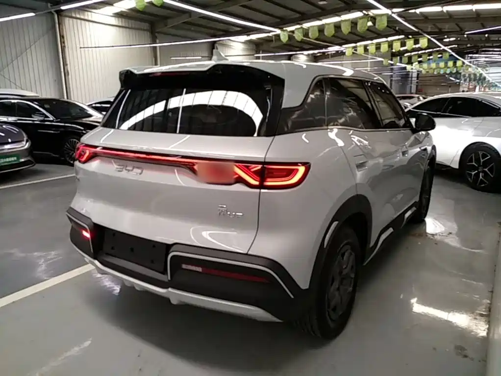BYD Yuan UP — миниатюра 7