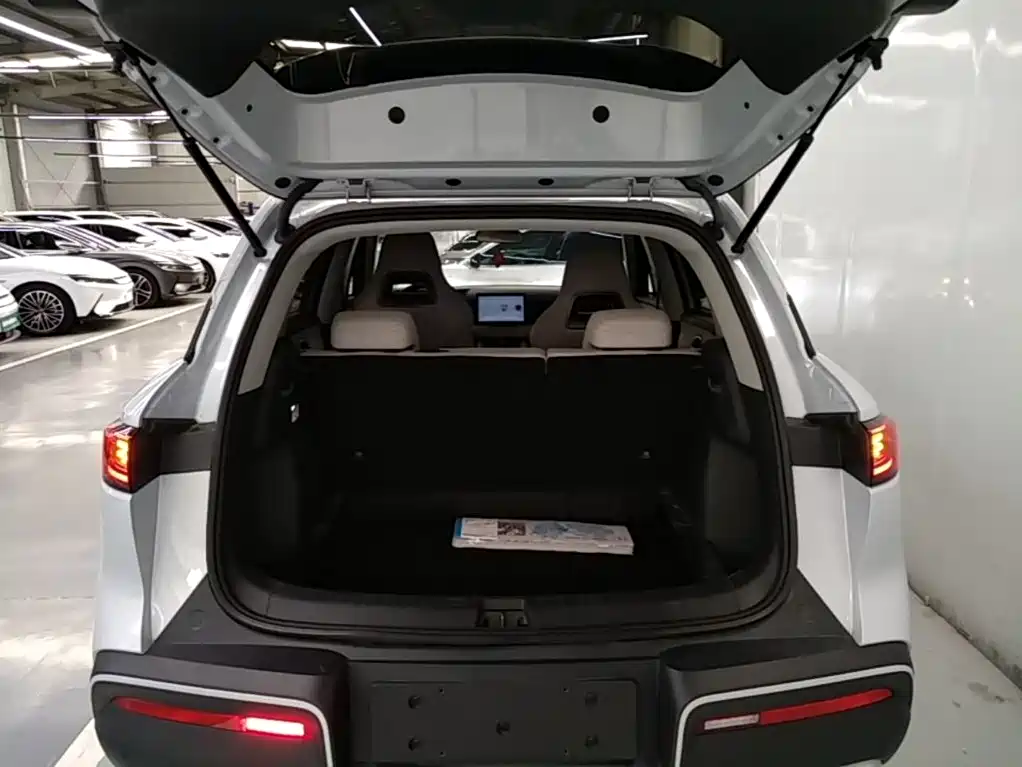 BYD Yuan UP — миниатюра 19