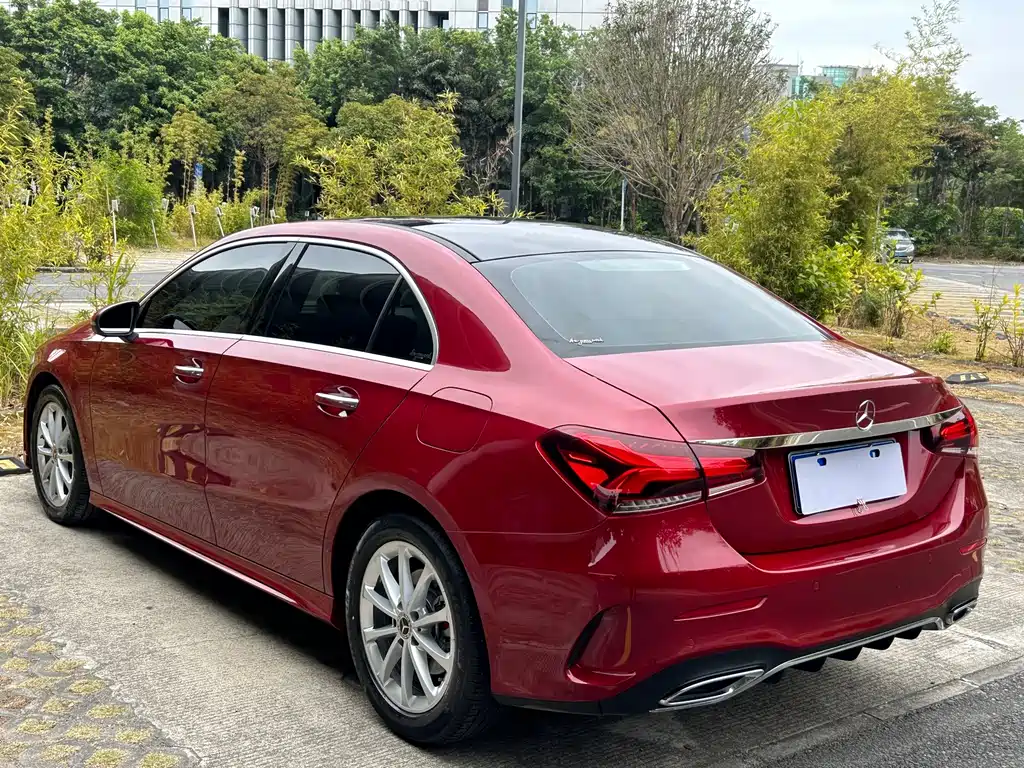 MERCEDES-BENZ A CLASS