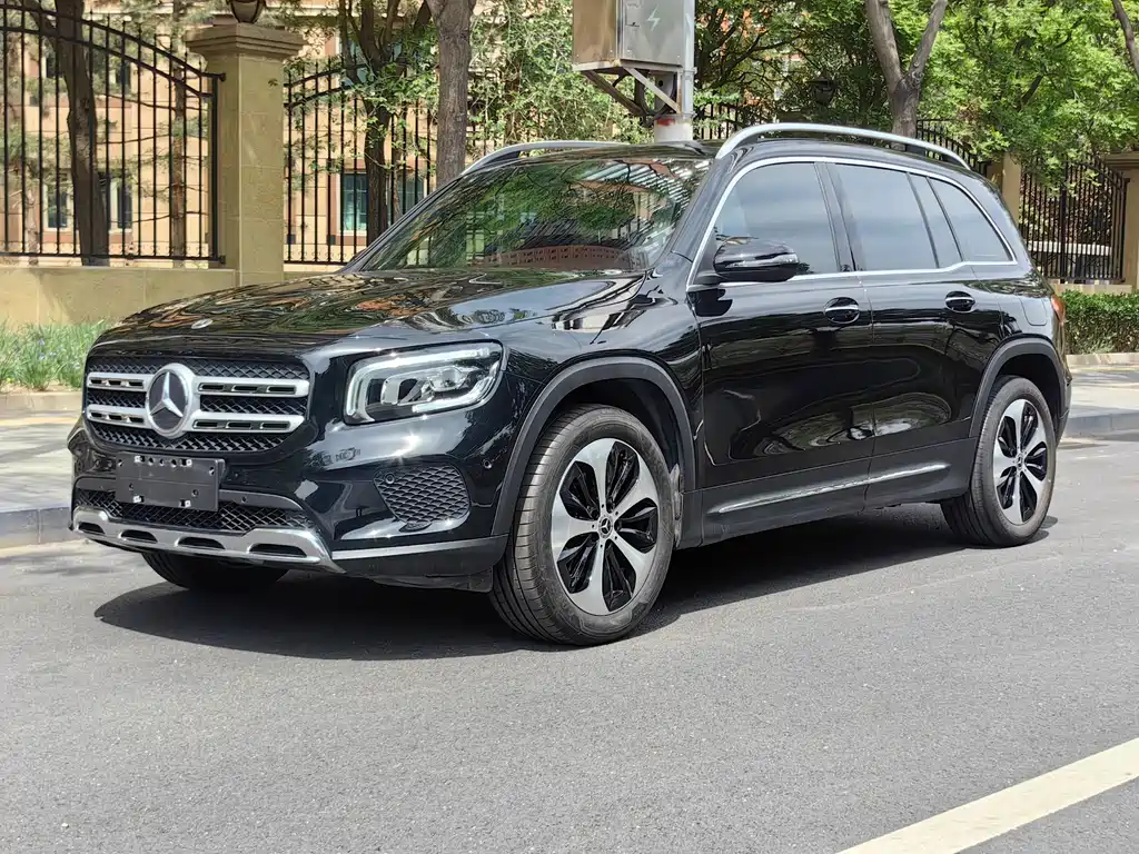 Mercedes-Benz GLB 2021
