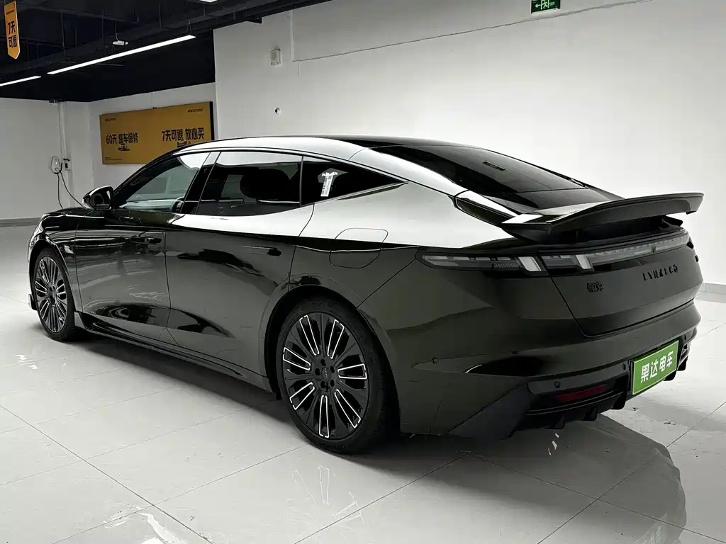 Lynk & Co 10 — миниатюра 6