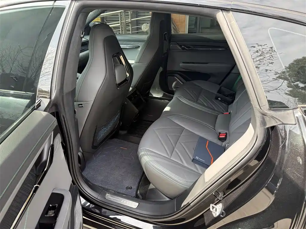 ZEEKR EXTREME KRYPTON 001