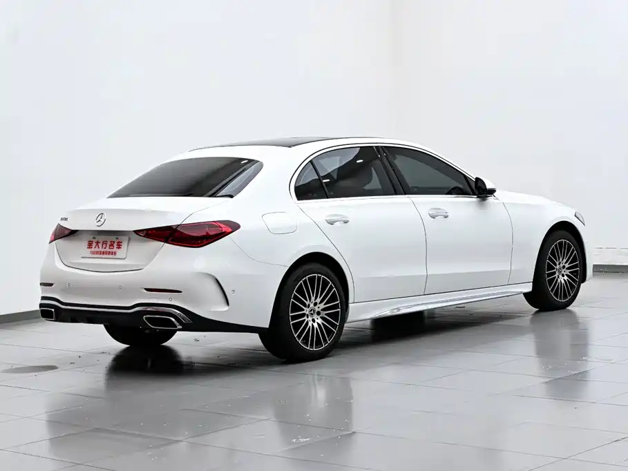 Mercedes-Benz C-Class — миниатюра 7