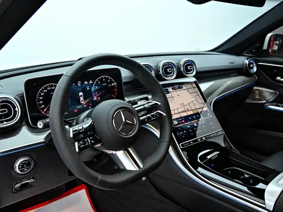 Mercedes-Benz C-Class — миниатюра 15