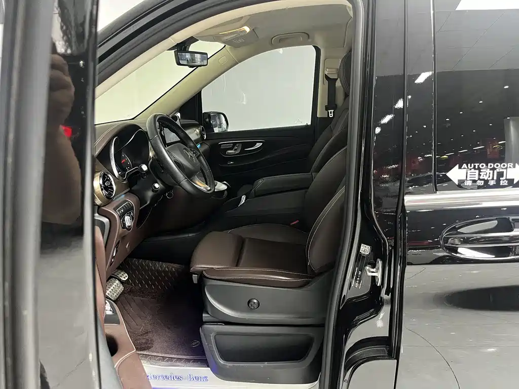 Mercedes-Benz V-Class — миниатюра 8