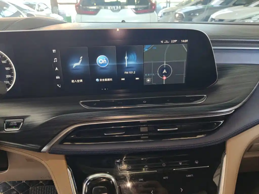 Buick GL8 — миниатюра 13