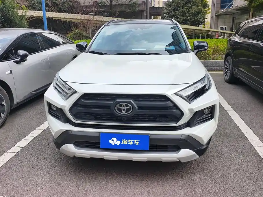 TOYOTA RAV4 RONGFANG