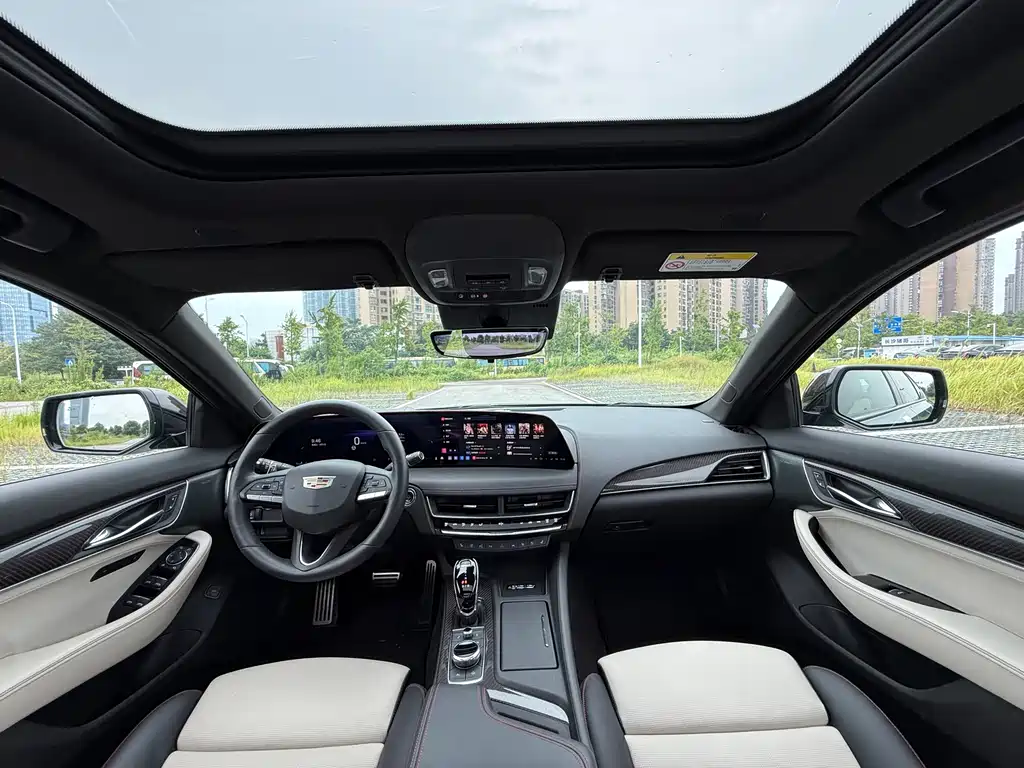 Cadillac CT5 — миниатюра 6