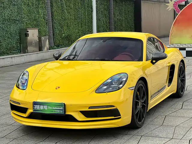 PORSCHE 718