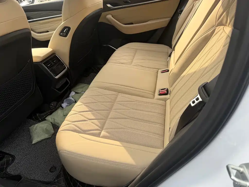 GEELY AUTOMOBILE XINGYUE L