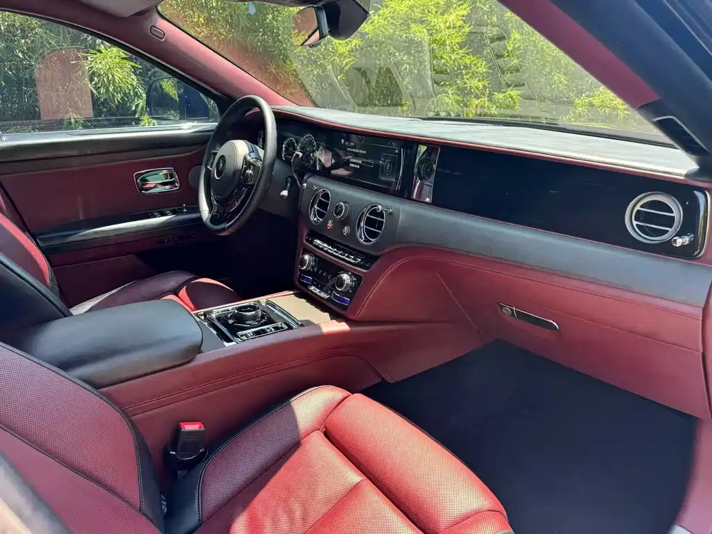 Rolls-Royce Ghost — миниатюра 5