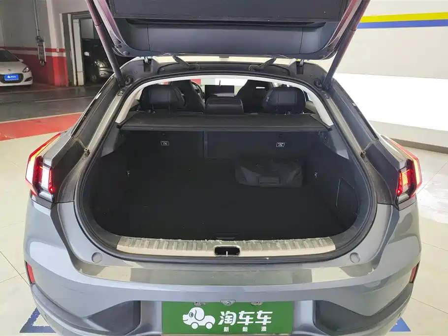 ZEEKR EXTREME KRYPTON 001