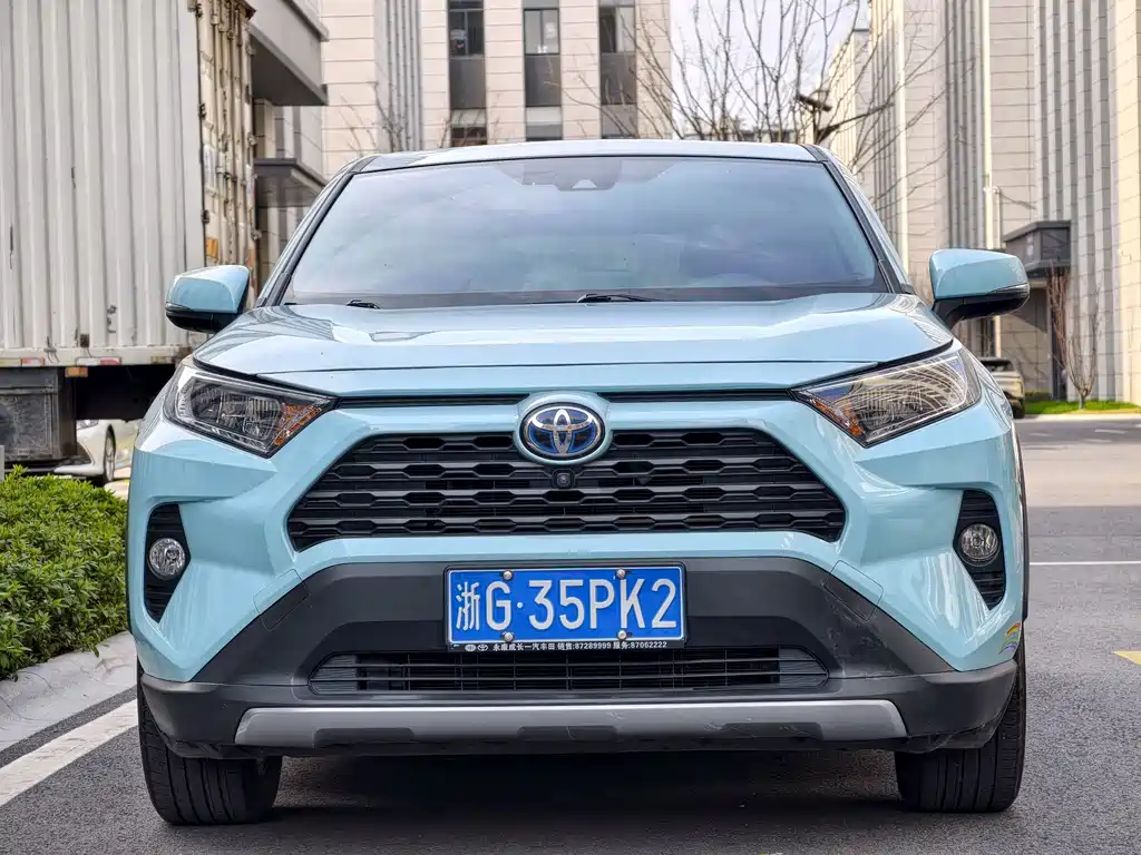 TOYOTA RAV4 RONGFANG