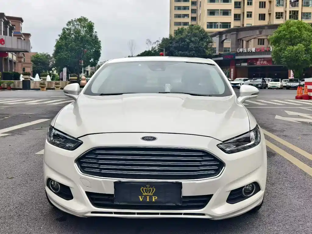 Ford Mondeo 2013 2.0L GTDi200 Fashion