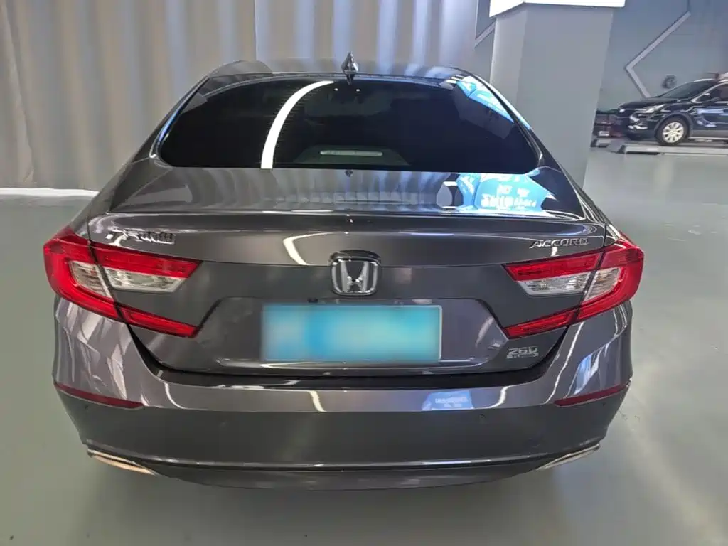 Honda Accord — миниатюра 6