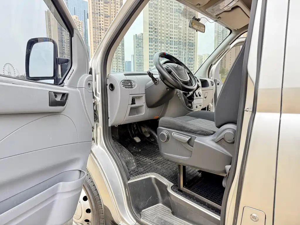 SAIC MAXUS XINTU V80