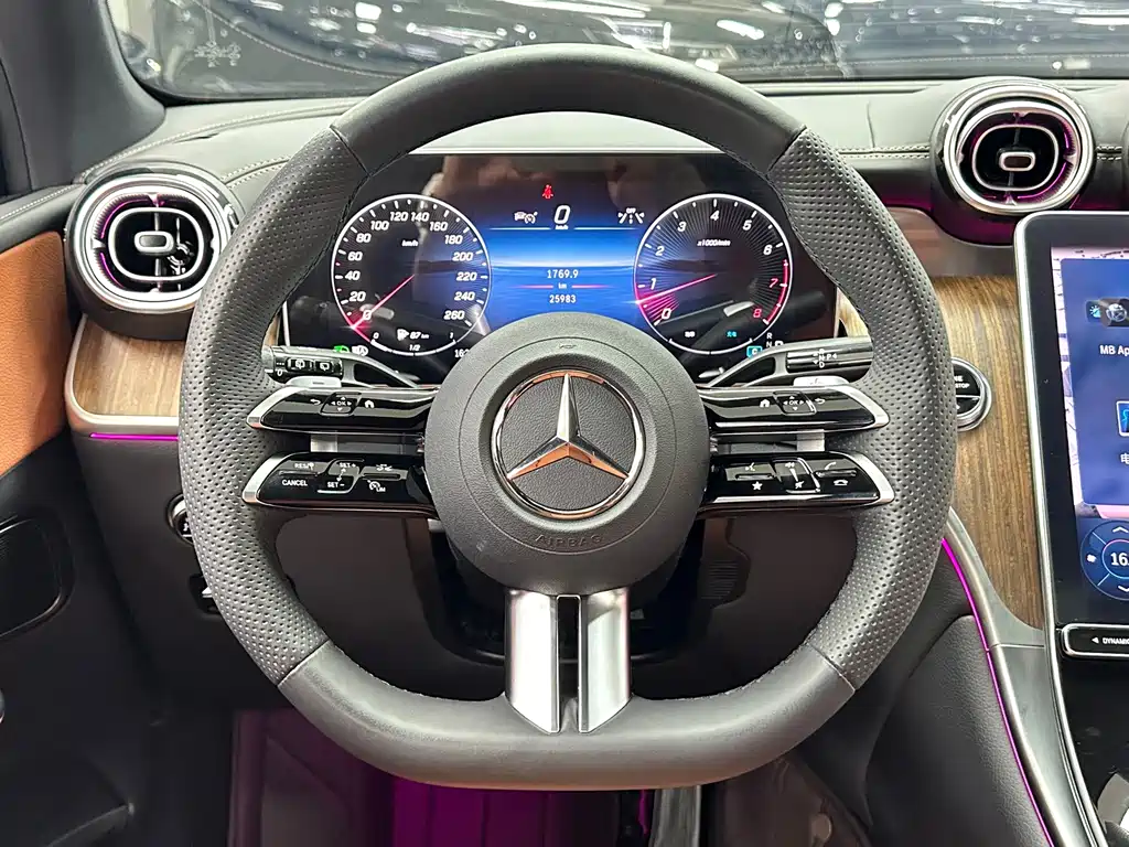Mercedes-Benz GLC — миниатюра 17