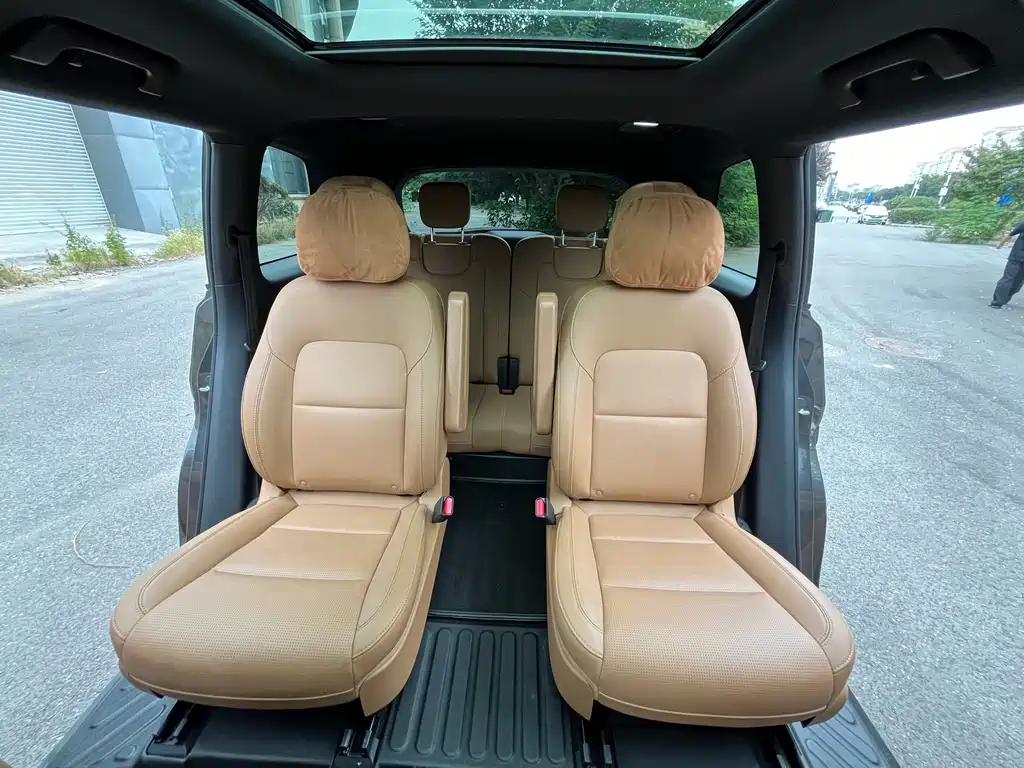 Li Auto Li ONE — миниатюра 13