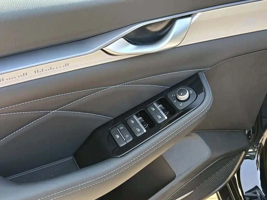 GEELY AUTOMOBILE XINGRUI