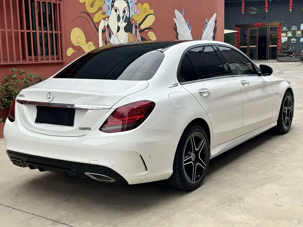 MERCEDES-BENZ C CLASS