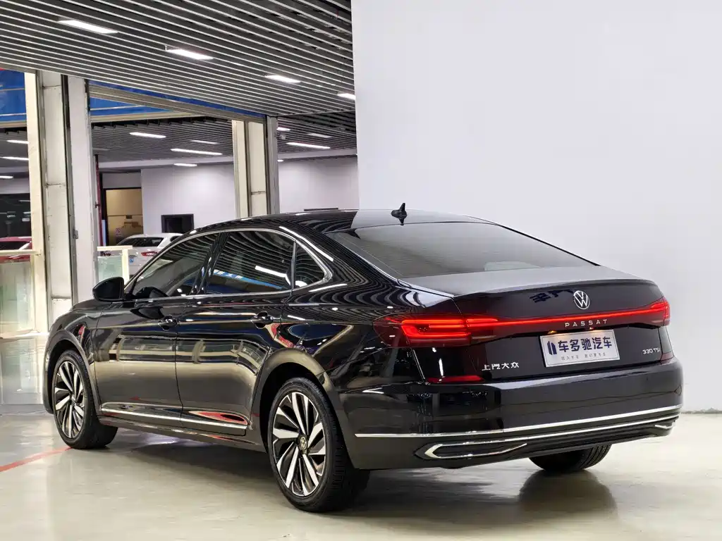 Volkswagen Passat — миниатюра 5
