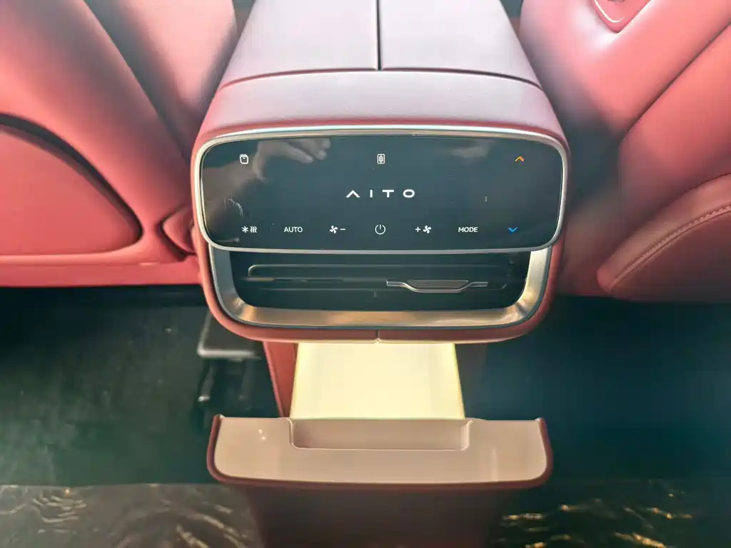AITO AITO M8 — миниатюра 13