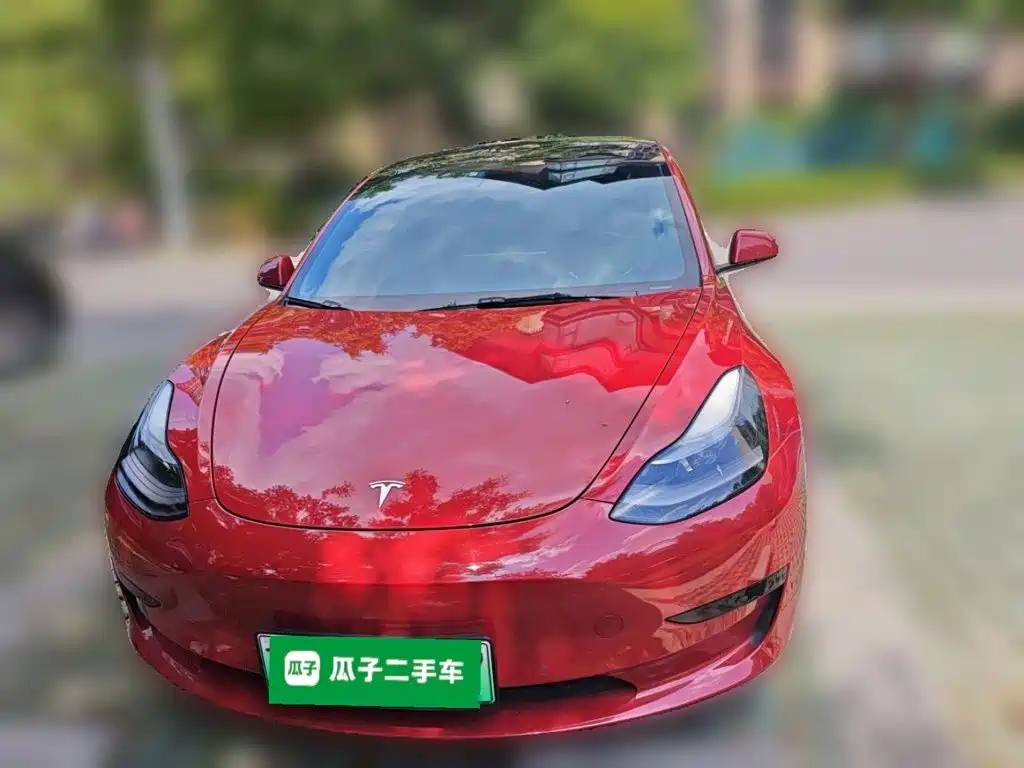 Tesla Model 3 — миниатюра 2