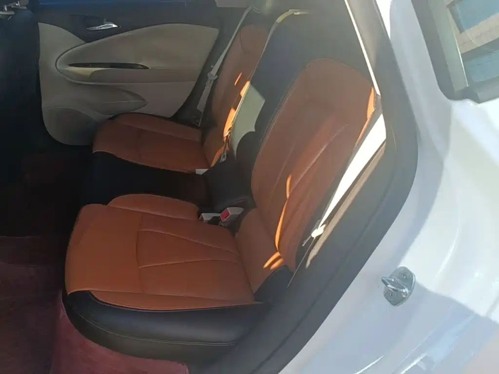 Buick Verano — миниатюра 17