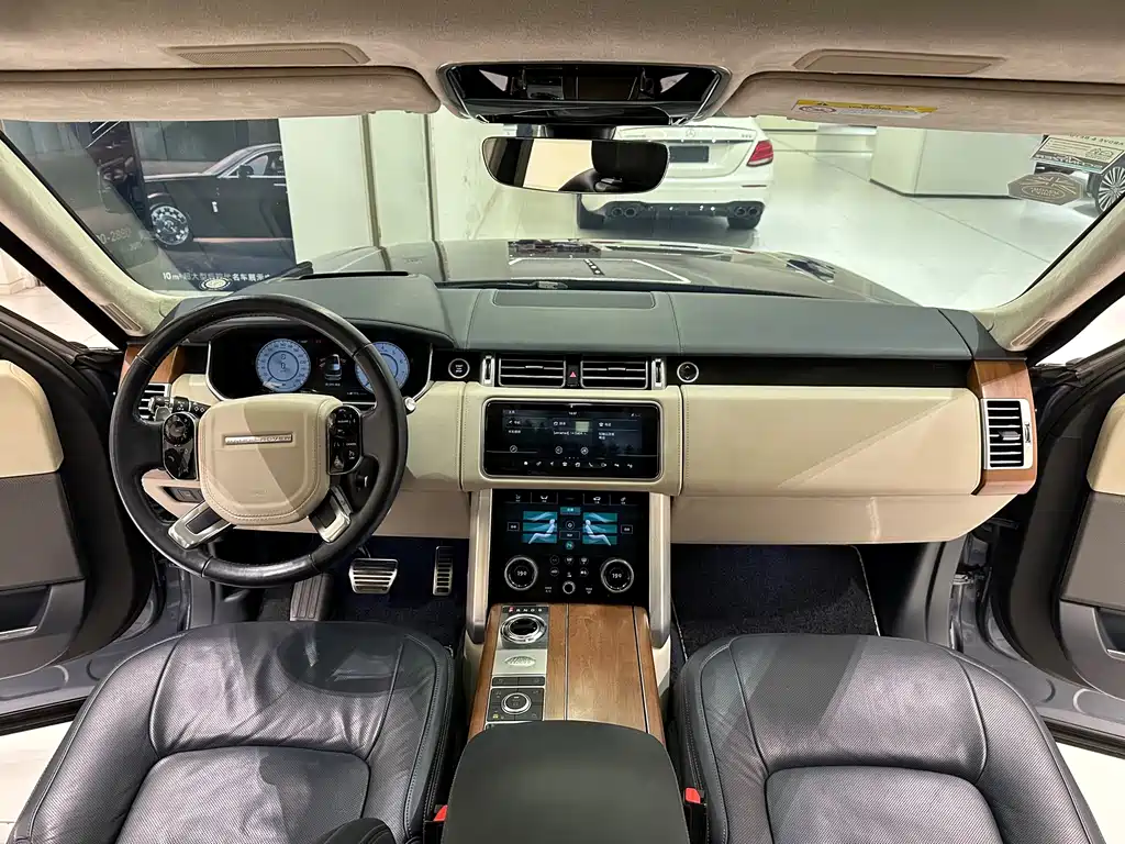 Land Rover Range Rover — миниатюра 23
