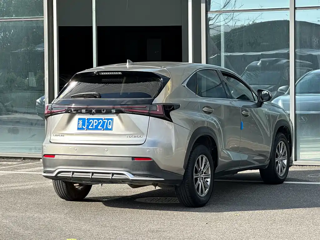 Lexus NX — миниатюра 3
