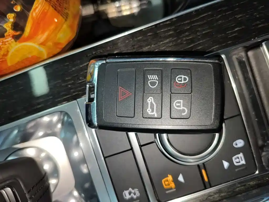 Land Rover Sport — миниатюра 9