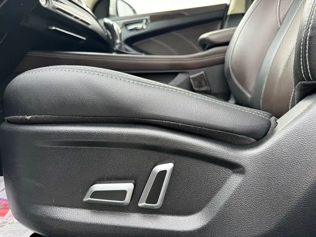 Fengon 580 1.5T CVT Luxury Type, фото 24