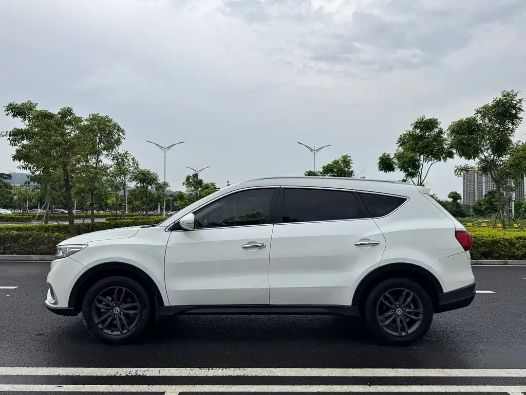 Fengon 580 1.5T CVT Luxury Type, фото 8