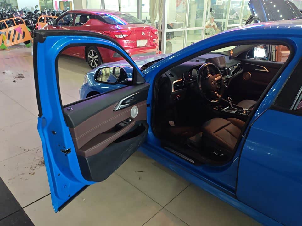 BMW 1 Series 1.5 л 2022 г. Голубой, пробег 48000 км