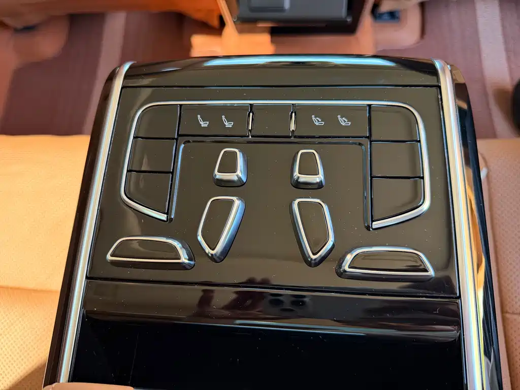 Hongqi Hongqi H9 — миниатюра 15