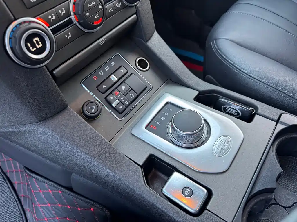 Land Rover Discovery — миниатюра 18