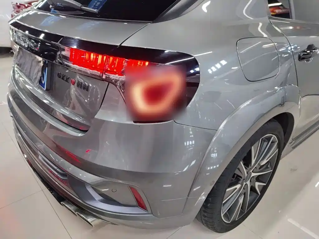 Lynk & Co 02 Hatchback — миниатюра 8