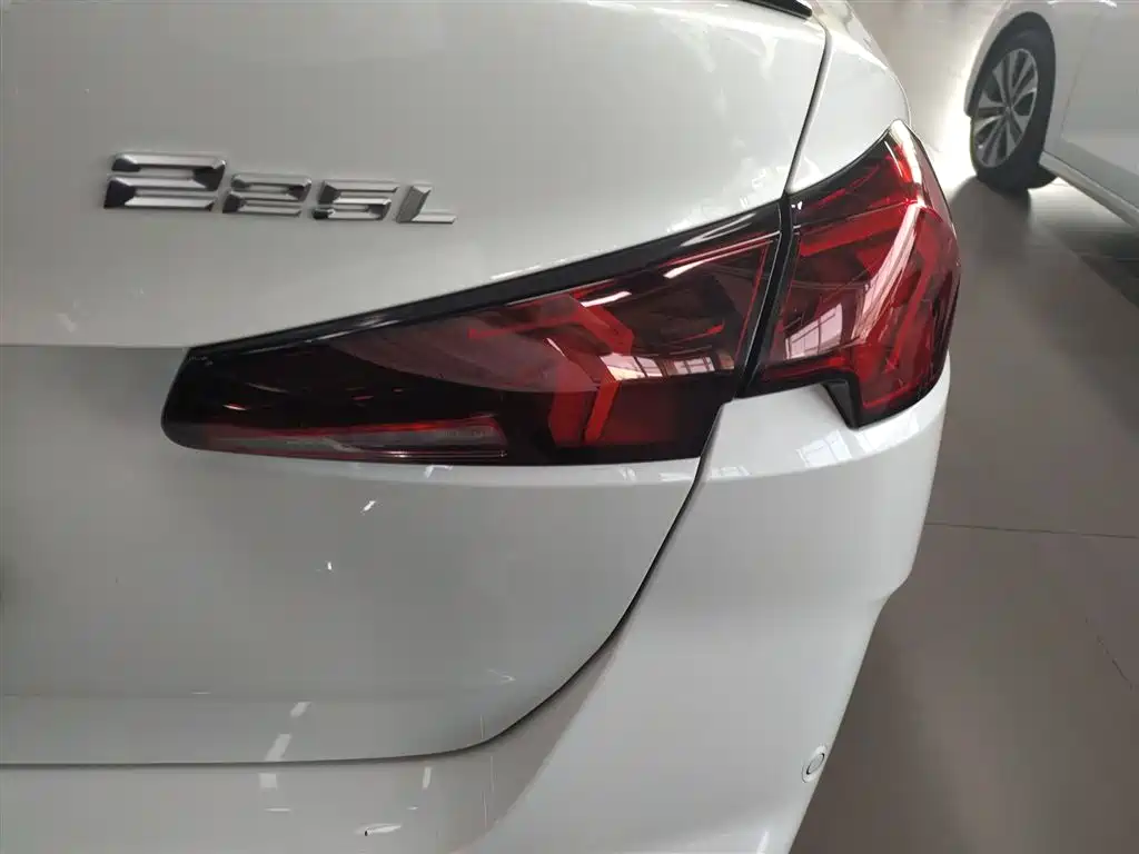 BMW 2 Series 2 2025 225L M Sport