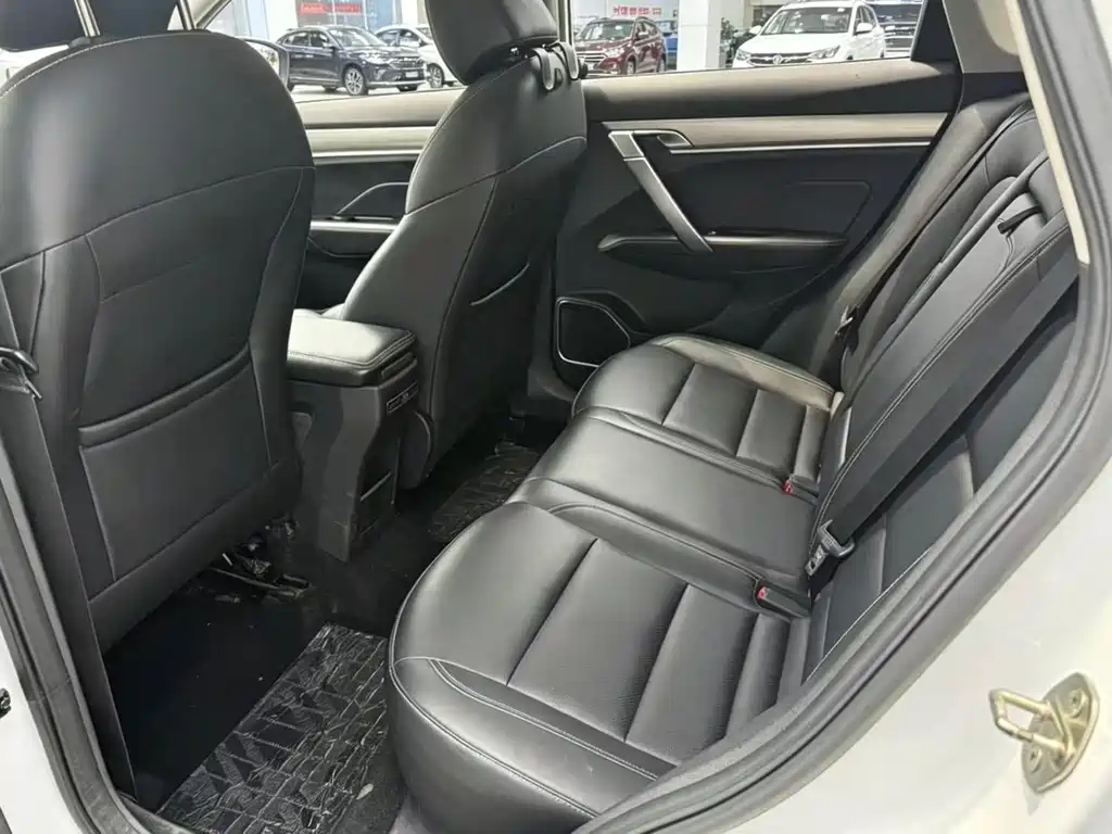 Geely Binyue 2019 Sport 260T DCT Battle VI