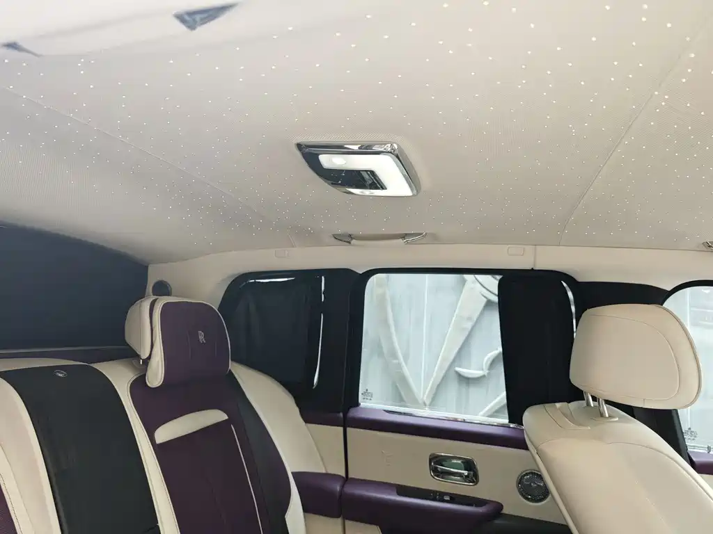Rolls-Royce Cullinan — миниатюра 10
