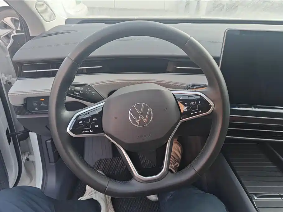 VOLKSWAGEN ID.7 VIZZION