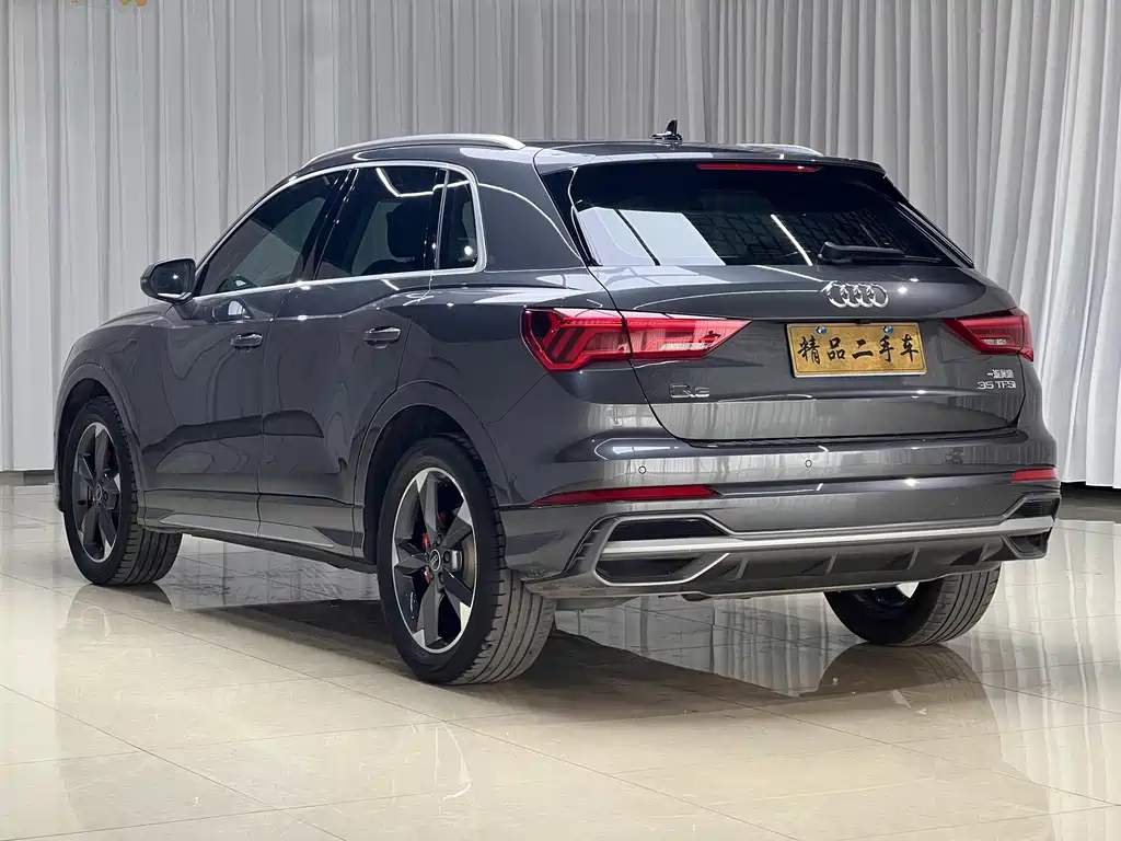 Audi Q3 2023 35 TFSI Fashion (1.5T)