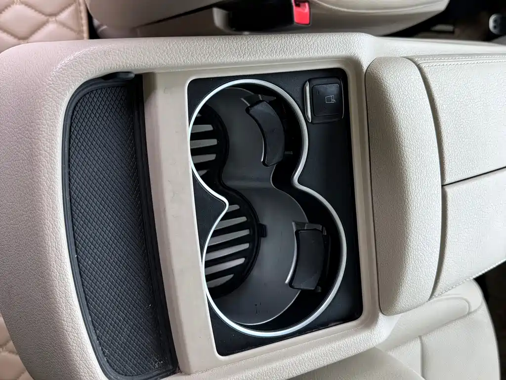 MERCEDES-BENZ V CLASS