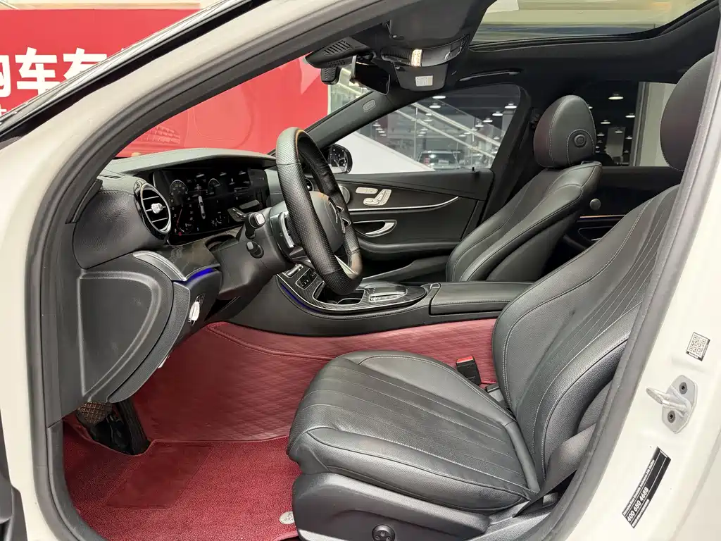 MERCEDES-BENZ E CLASS