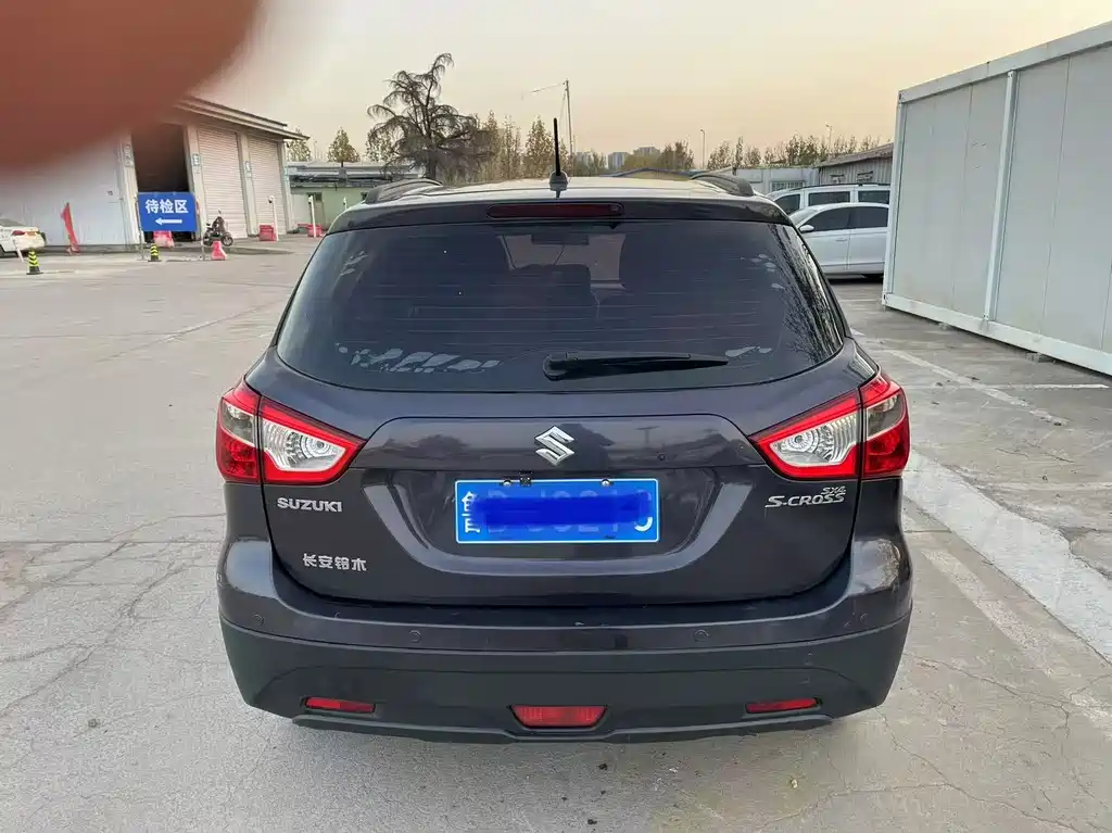 Suzuki S-Cross 2014 1.6L CVT