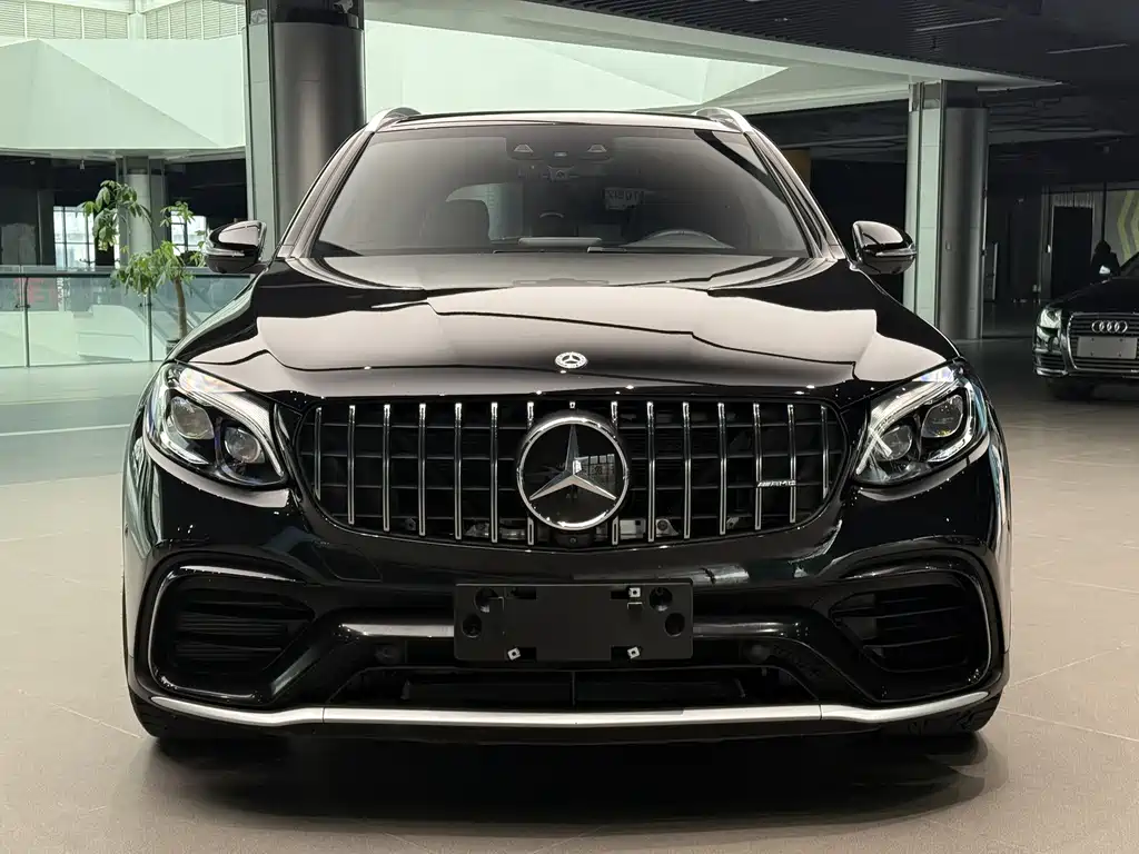 MERCEDES-BENZ GLC AMG