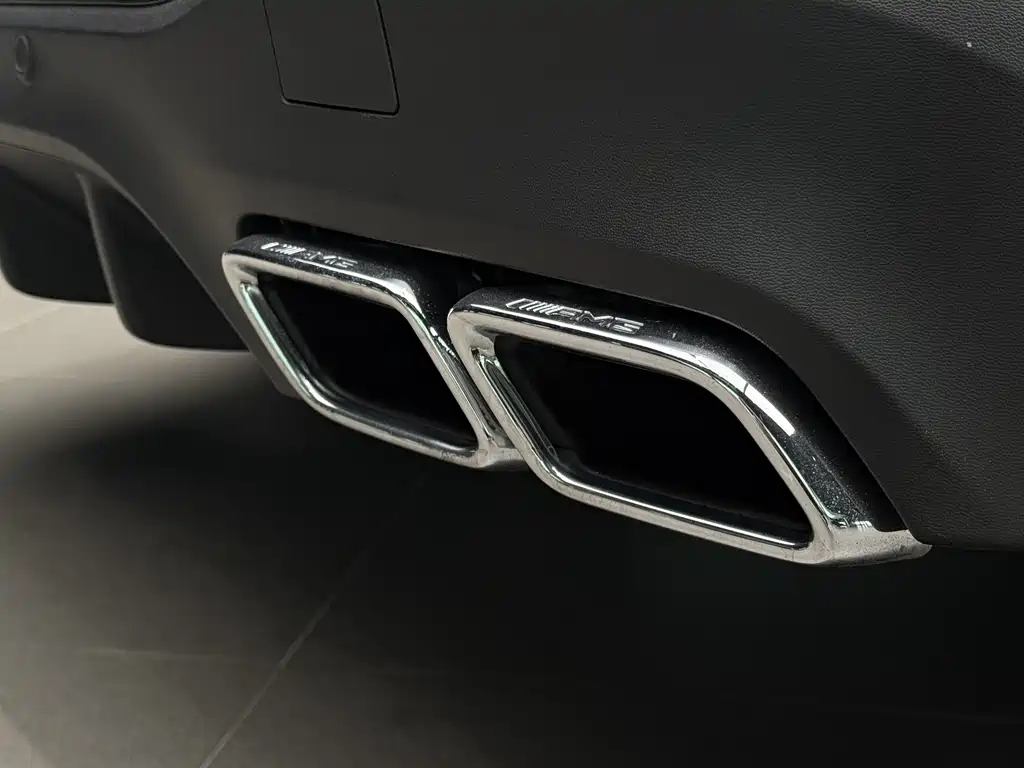 MERCEDES-BENZ GLC AMG