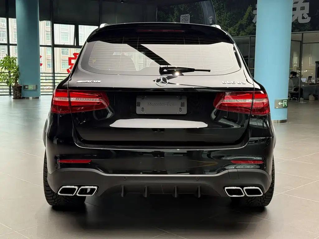 MERCEDES-BENZ GLC AMG