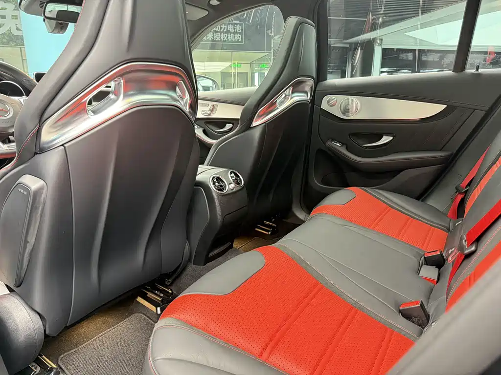 MERCEDES-BENZ GLC AMG