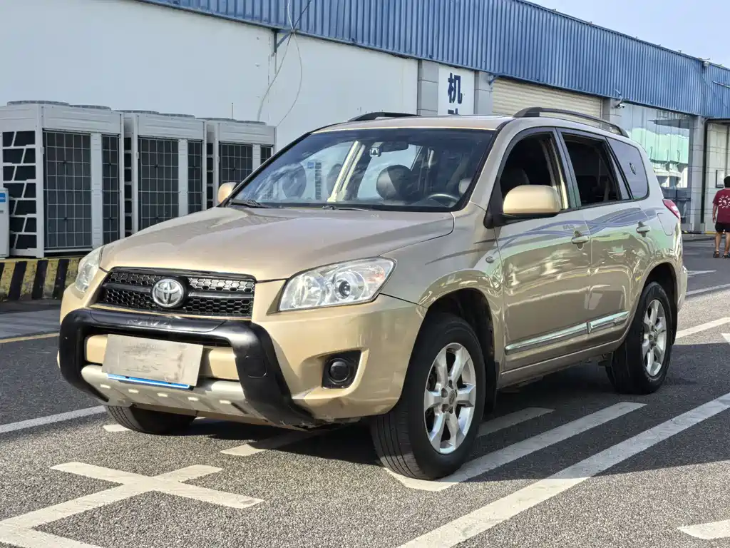 Toyota RAV4 2010